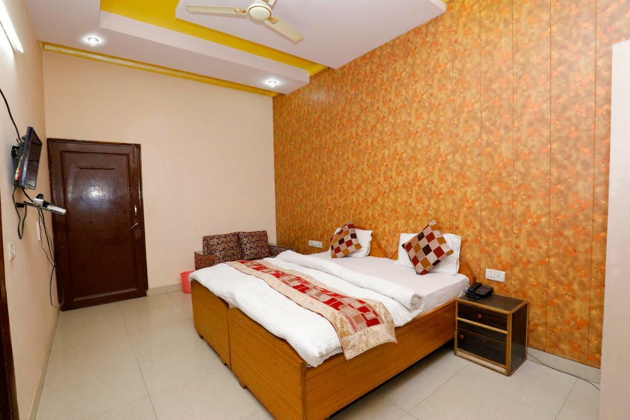 Hotel New Bakshi House Agra  Ngoại thất bức ảnh